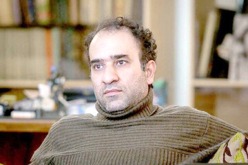 رئیس‌جمهور به عیادت رضا امیرخانی رفت