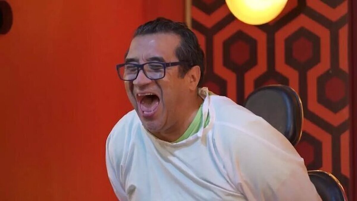 چرا فحش دادن اینقدر زیاد و عادی شده است؟