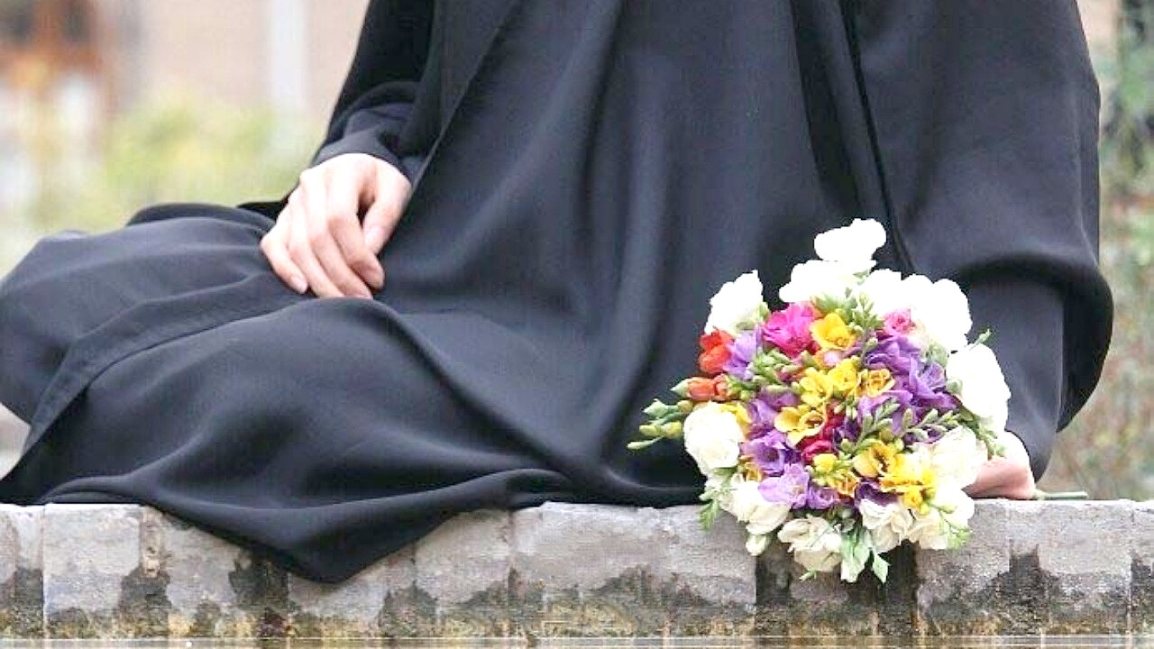 دو سوی یک حقیقت فراموش‌شد