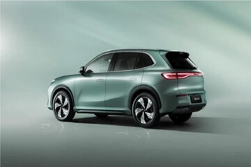 رونمایی از خودرو برقی که درجا می‌چرخد!