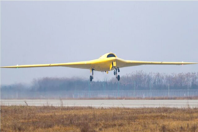 اولین پرواز موفق پهپاد جاسوسی رادارگریز چین با سرعت ۱۰۰۰ کیلومتر در ساعت