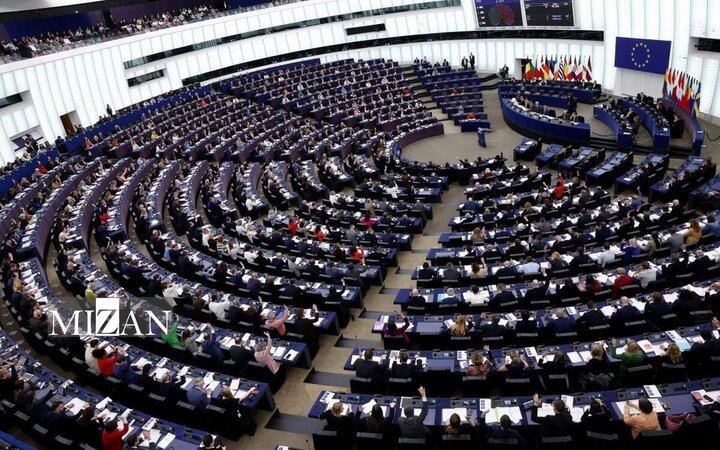 دستمزدهای خونین