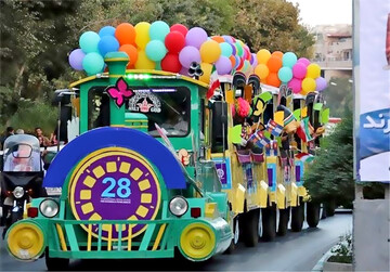 این همه جشنواره می‌خواهیم چه‌کار؟