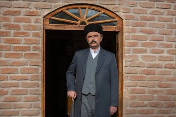 علی مصفا از «بامداد خمار» جدا شد