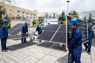 تجهیز ۱۲۰۰ مدرسه در تهران به پنل خورشیدی تا پایان سال