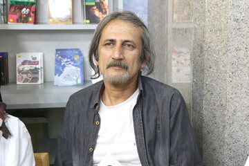 ادبیات تألیفی کودک و نوجوان مثل دایناسورها در حال منقرض شدن است