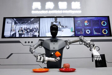 چین تعامل هوش مصنوعی با انسان را تنظیم می‌کند