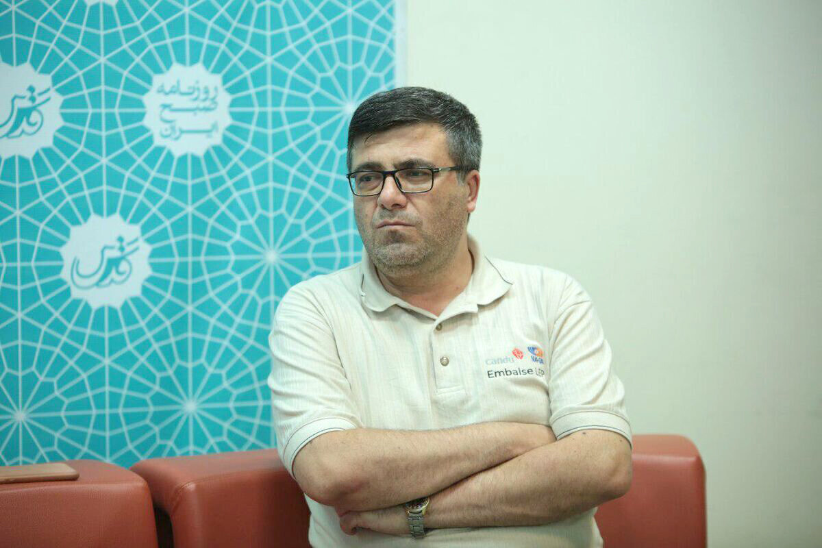 معیار داوری‌مان تنها قدرت قلم نویسنده بود