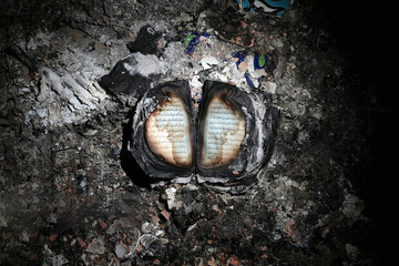 تروریست‌ها به کتاب‌ها هم رحم نکردند