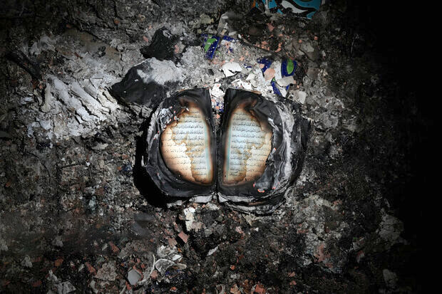 تروریست‌ها به کتاب‌ها هم رحم نکردند