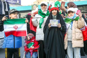 ریشه‌های یک نظام مردمی