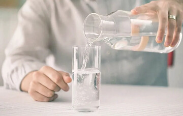چگونه با نوشیدن آب، سوخت‌وساز بدن را افزایش دهیم؟