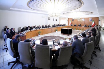 تلاش دشمن برای ایجاد بی‌ثباتی موجب غفلت ما از ضعف داخلی نشود