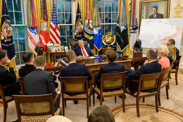 برنامه آمریکایی انسداد توسعه در ایران