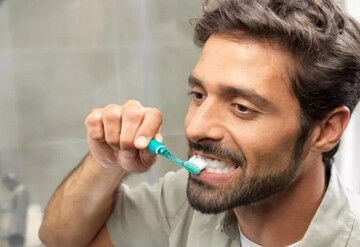 بعد از خوردن این غذاها نیازی به مسواک زدن نیست!