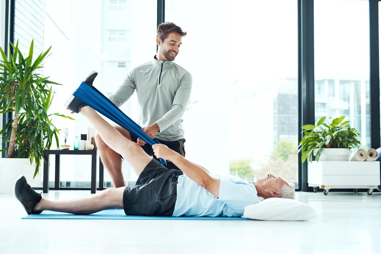 آموزش صحیح فیزیوتراپی پاها در خانه