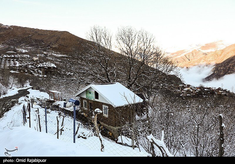 بارش برف در منطقه اشکورات گیلان