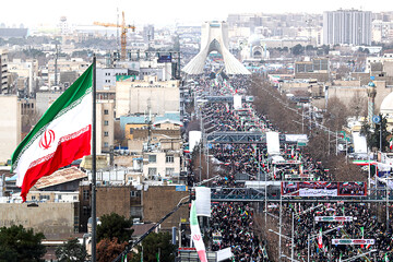 حضـور دشـمن‌شـکن