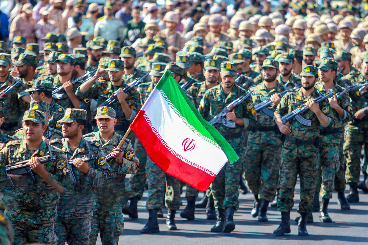 آینه عجز دشمن