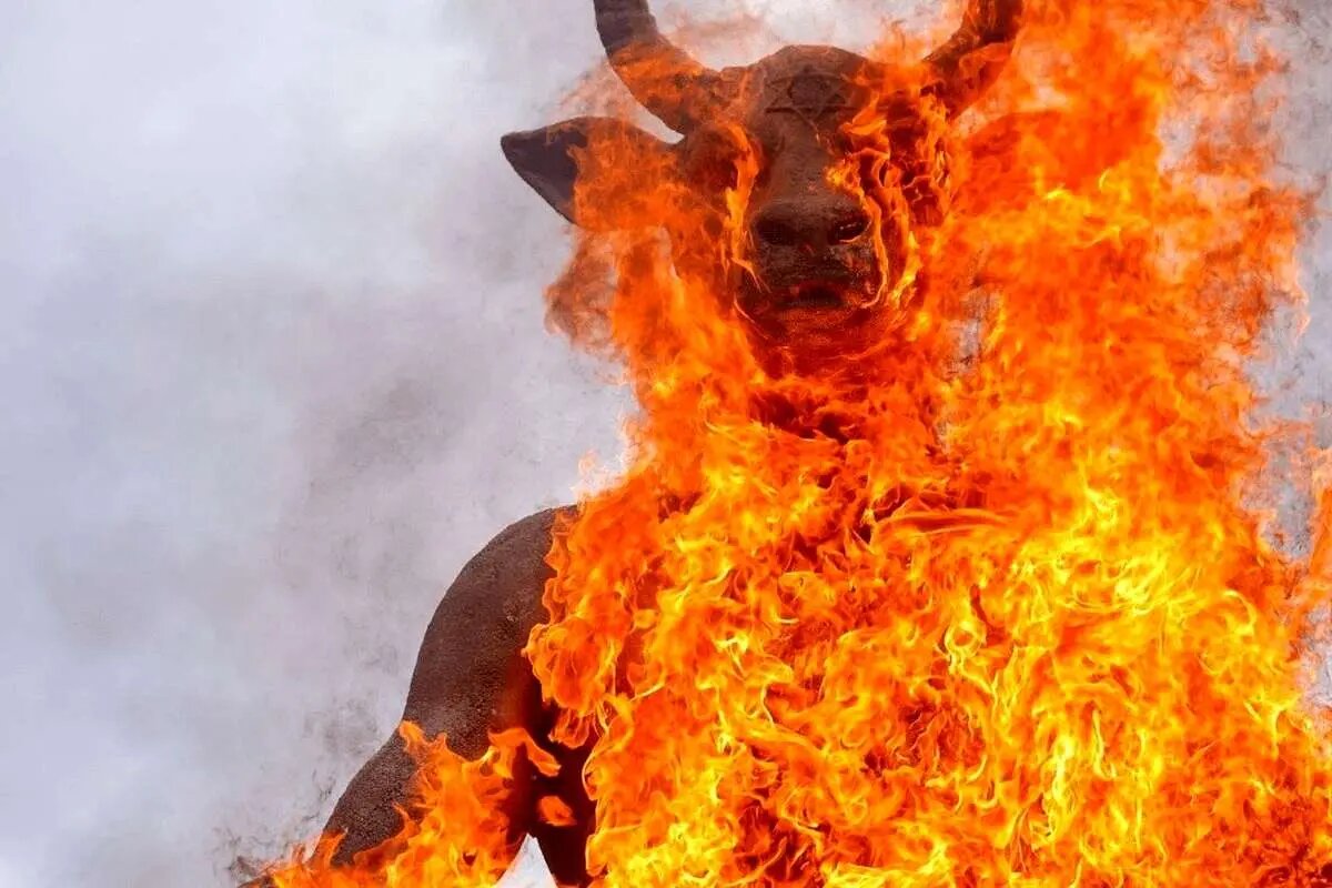 بت‌شکنی ایرانیان