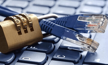 کاربران ایمن یا اینترنت آزاد؟