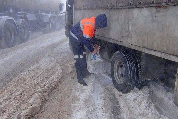 تجهیزات زمستانی همراه داشته باشید