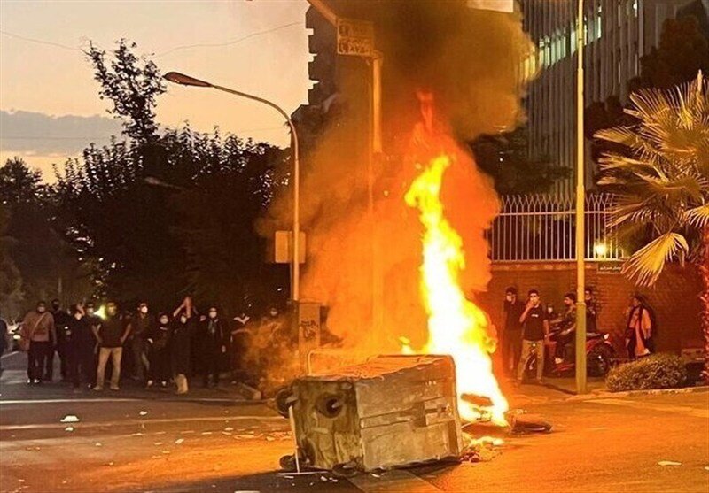 شکست دشمن در اهداف آشوب