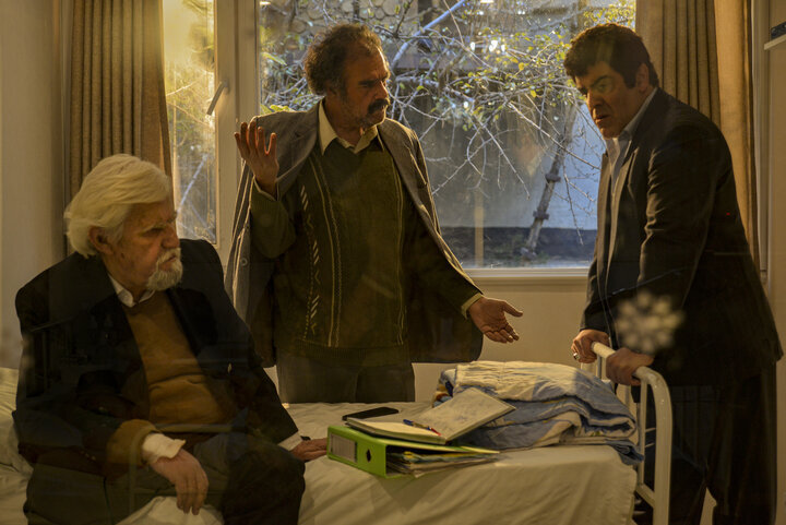 اکران آنلاین آخرین فیلمی که عنایت بخشی در آن بازی کرد