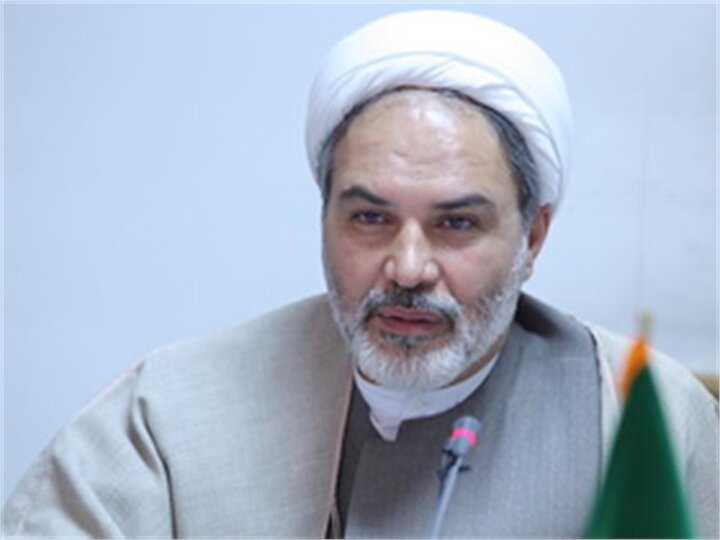 مردم پشت در ماندند