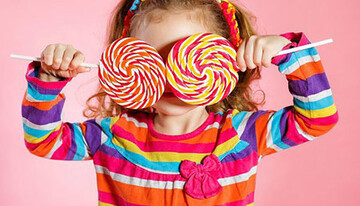 ترفندهایی برای دور نگه داشتن کودکان از غذاهای شیرین