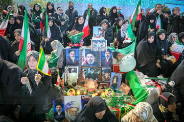 اجتماع حمایت از رزمندگان در مقابله با دشمن آمریکایی _ صهیونی