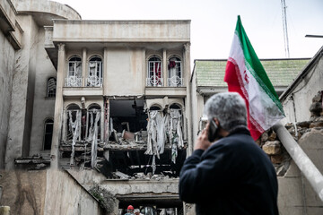 در ایام جنگ، چشم و گوش‌تان را تیز کنید