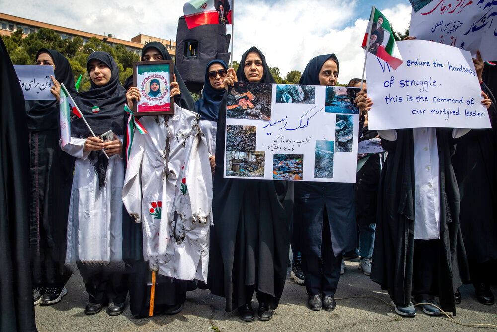 تجمع کادر سلامت در محکومیت حملات آمریکا و رژیم صهیونیستی