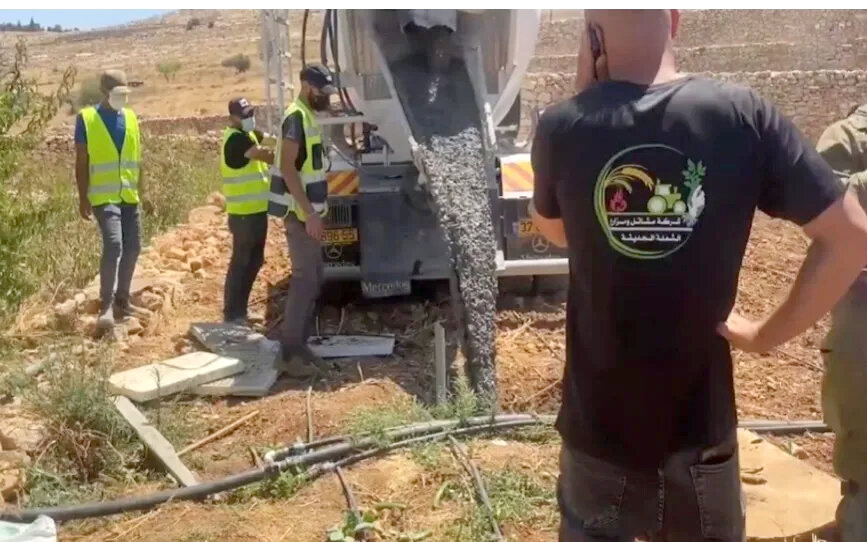 آب از میان سیمان هم خواهد جوشید