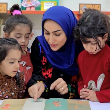 قصه‌گویی برای بچه‌ها در دل خیابان‌های تهران