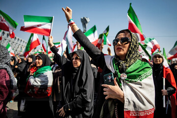 دخـــتران جان‌فدای ایران