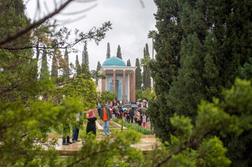 سعدی همواره معاصر است