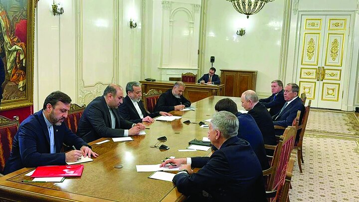 دیپلماسی در سنت‌پترزبورگ