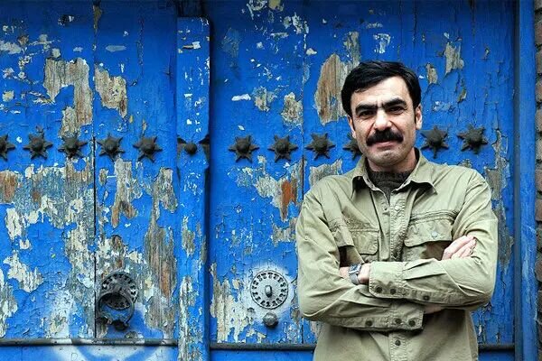 نمایشنامه «میناب خون» را می‌نویسم