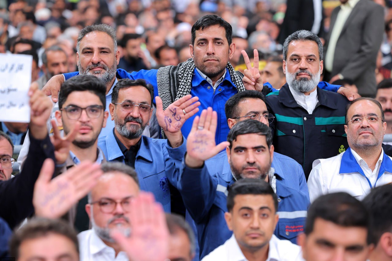 حمایت مسئولان از کارگران و معلمان؛ پایان شعار و اجرای عمل