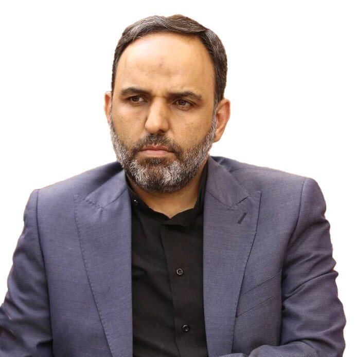 سه دهه در پیشخوان آگاهی