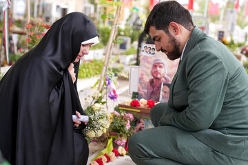 عقد عاشقی در میدان مقاومت