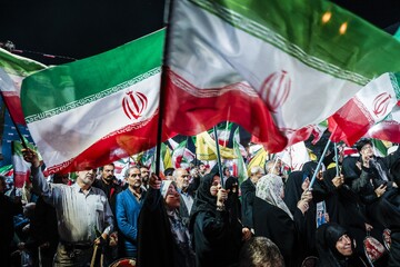 معلمی که بعثت را تکرار کرد