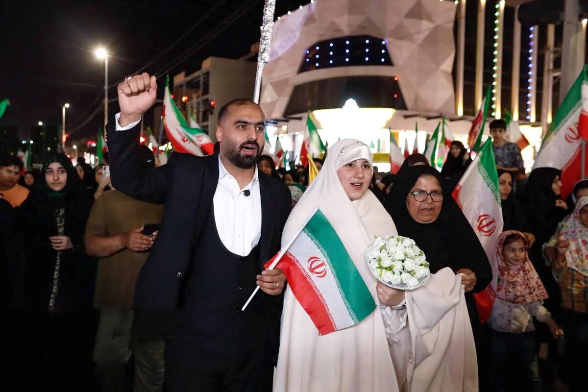 عقد عاشقی در میدان مقاومت
