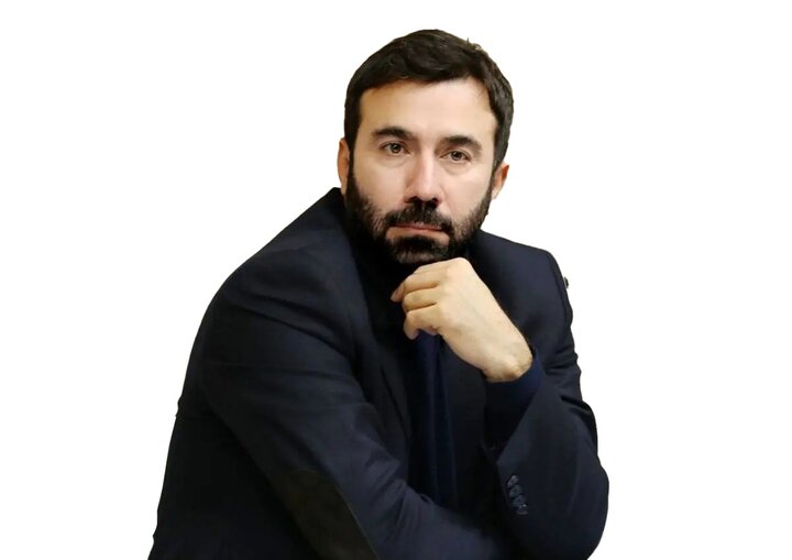 ویترین تحولات علمی و فرهنگی در نمایشگاه کتاب و رسانه