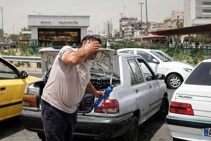 در روزهای گرم منتظر تشنگی نباشید