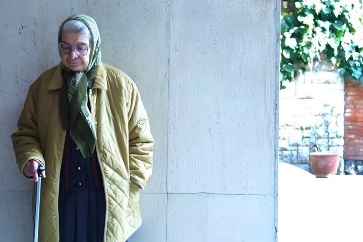 زنی که از سوگ، ساختن را آموخت