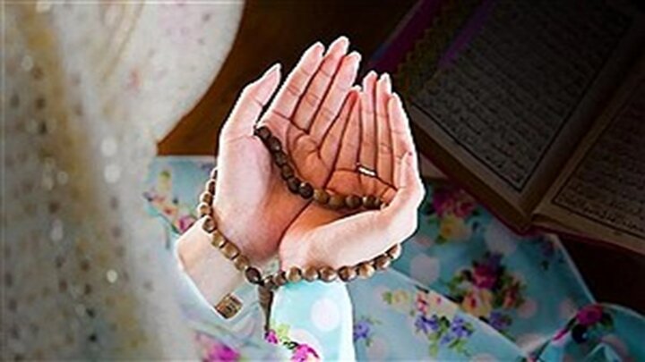 تنها پنج دقیقه دعا به کاهش درد و اضطراب کمک می‌کند