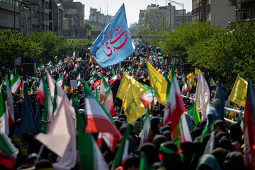 نیروی درونی برای حفظ حرکت در مسیر