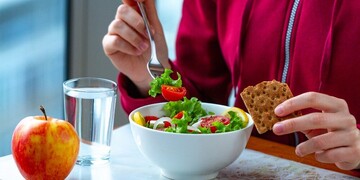 این رژیم غذایی می‌تواند به حفظ سلامت روان پس از ۵۰ سالگی کمک کند